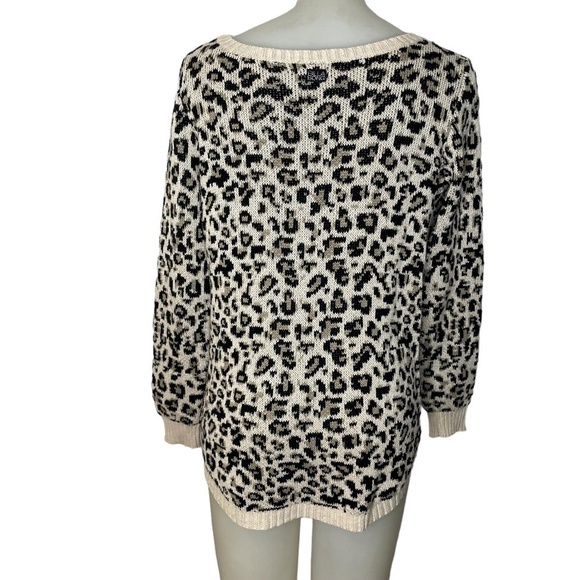 Cheetah hi low Sweater 🧡 - Picture 3 of 11